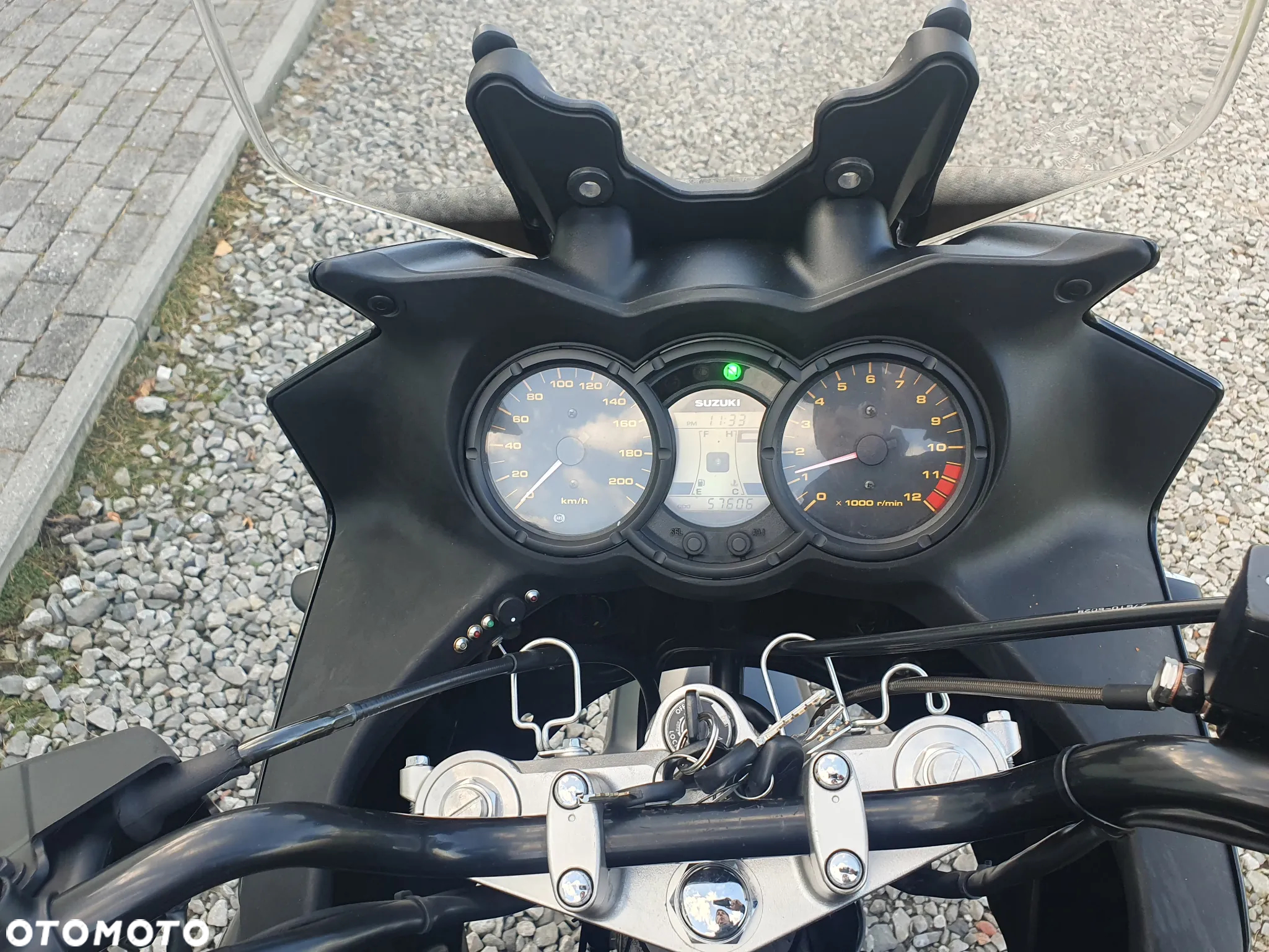 Suzuki V-STROM - 8