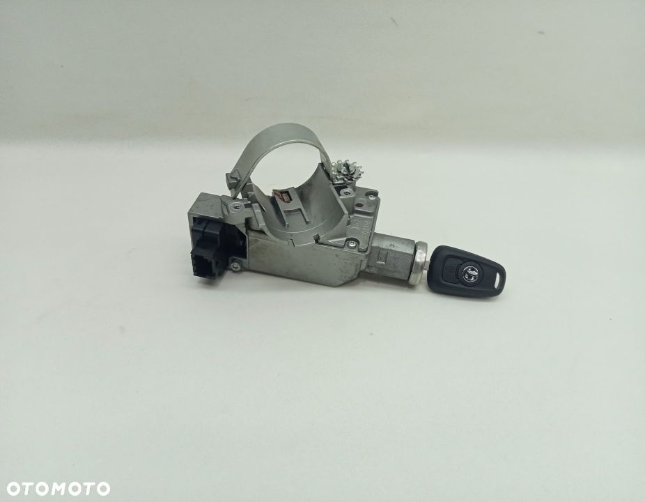 STACYJKA Z KLUCZYKIEM ASTRA K 1.6 TURBO 39153204 - 1