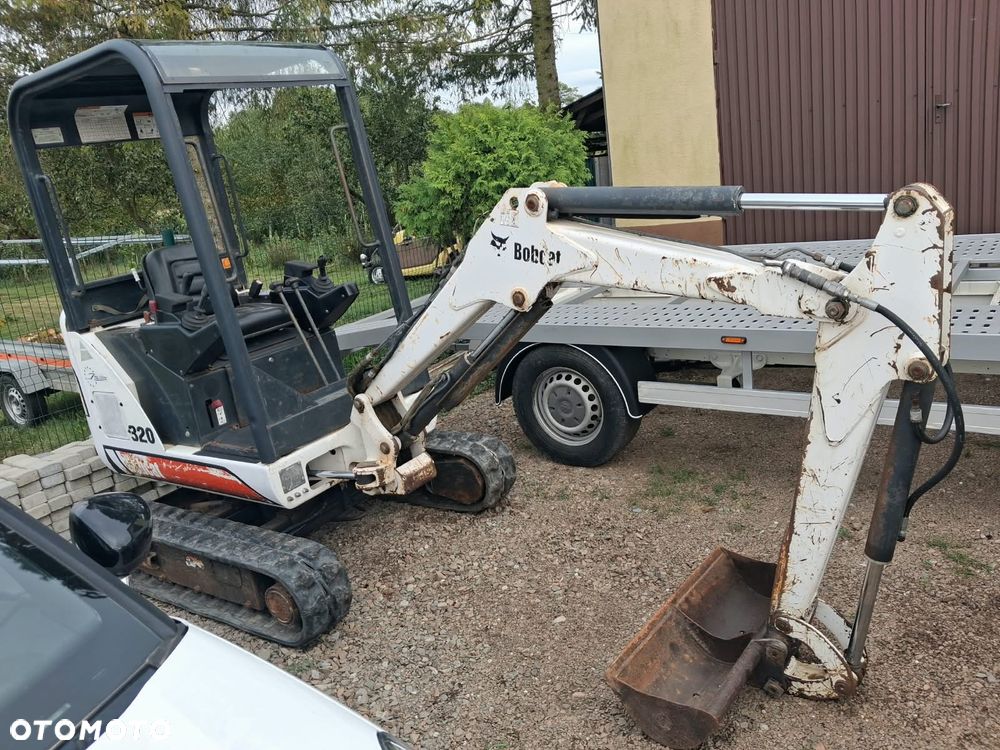 Bobcat 320 - 2