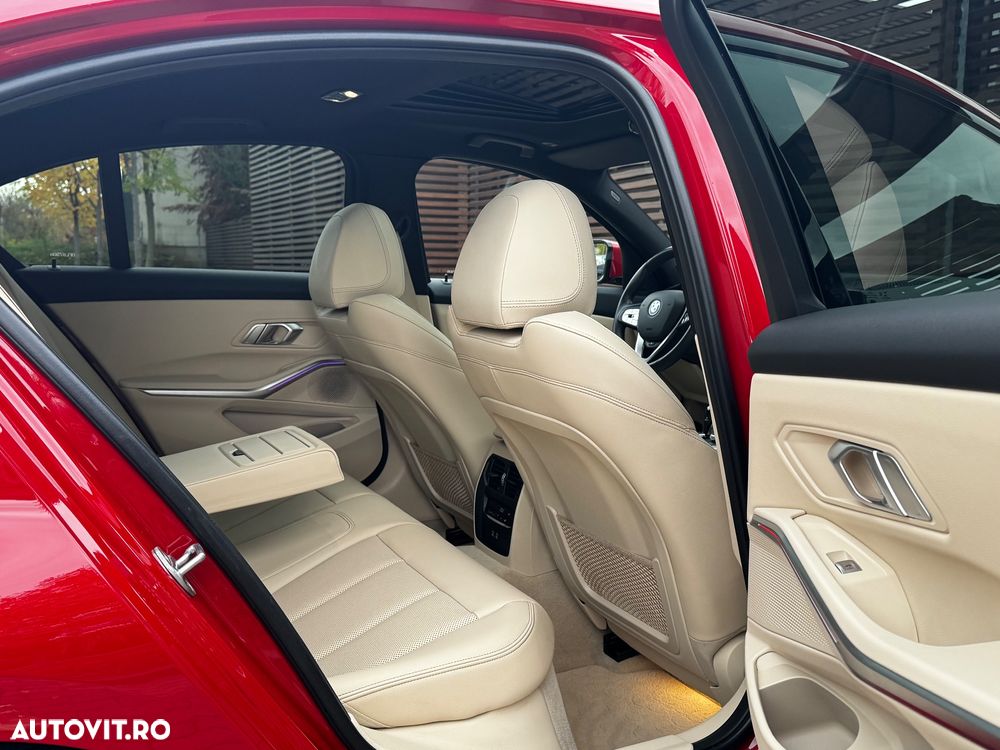 BMW Seria 3 330e xDrive Aut. Luxury Line - 30