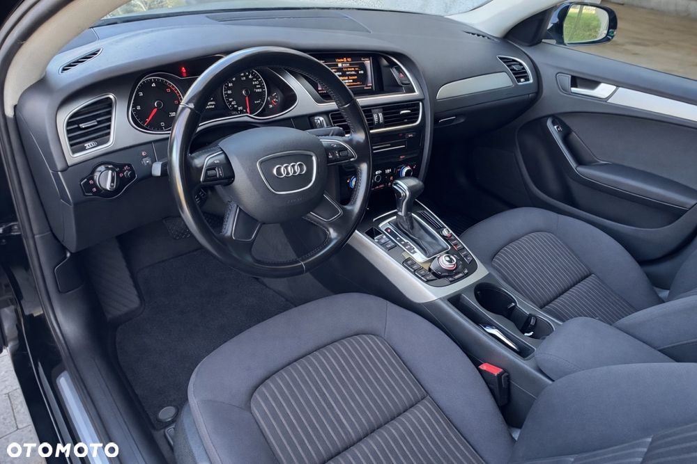 Audi A4 Avant 2.0 TDI Multitronic - 28