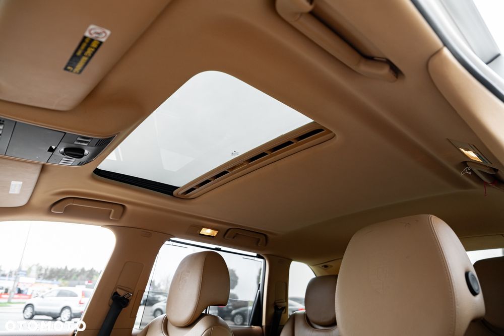 Porsche Cayenne - 39