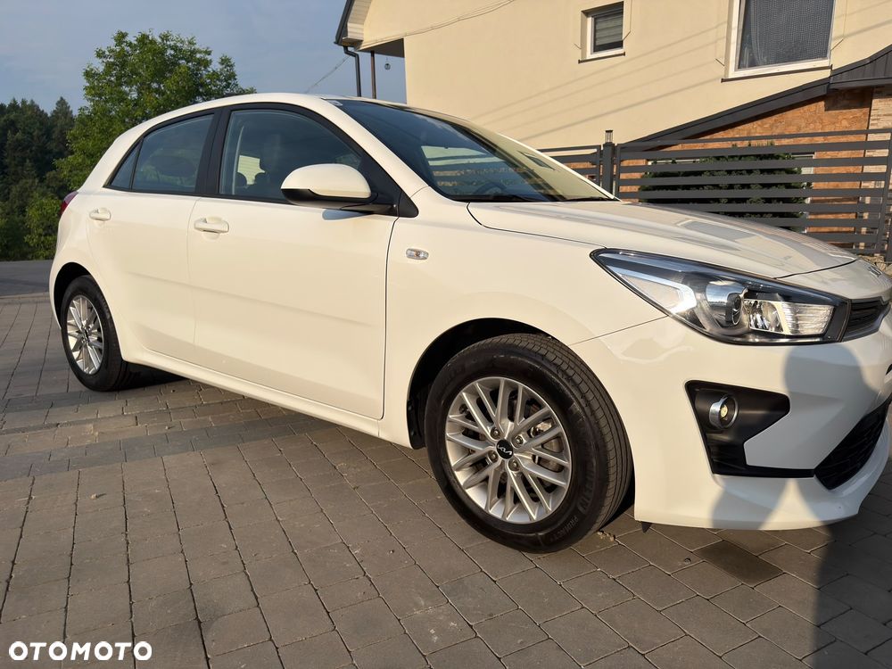 Kia Rio - 5