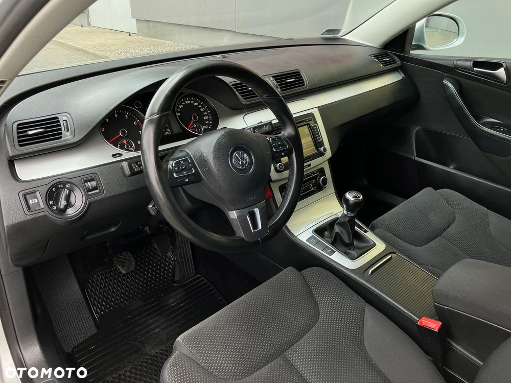 Volkswagen Passat 1.4 TSI Comfortline R-Style - 17