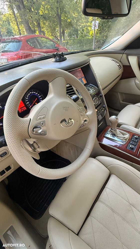 INFINITI FX 37 2011 — imagine 13