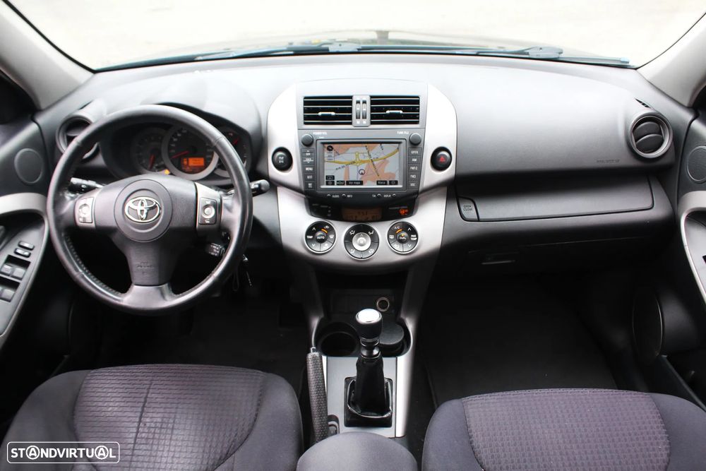 Toyota RAV4 2.2 D-4D Cross Sport NAVI - 38