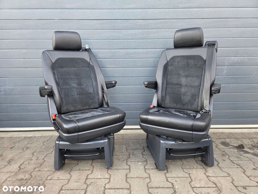VW T6 MULTIVAN HIGHLINE fotel obrotowy tył drugi rząd skóra alcantara - 1
