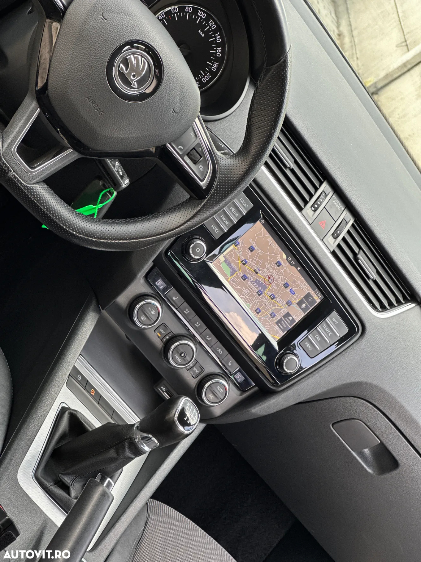 Skoda Octavia Combi 1.6 TDI (Green tec) Ambition - 24