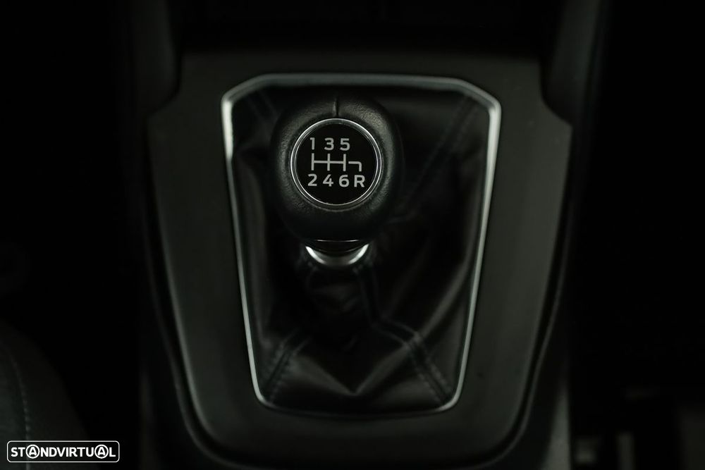 Ford Focus SW 1.0 EcoBoost MHEV Active X - 13