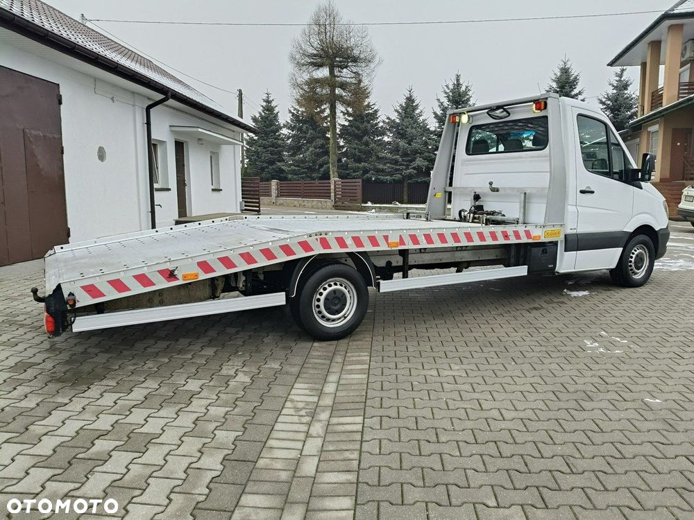 Mercedes-Benz Sprinter - 10