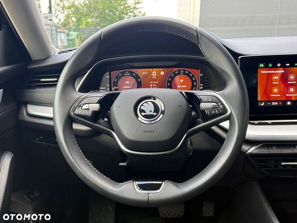 Skoda Octavia 1.5 TSI mHEV Selection DSG - 8
