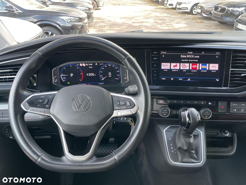 Volkswagen Multivan - 14
