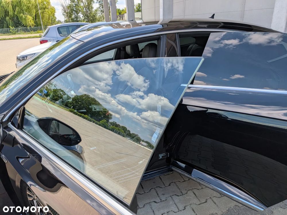Volkswagen Arteon 2.0 TDI SCR R-Line DSG - 29
