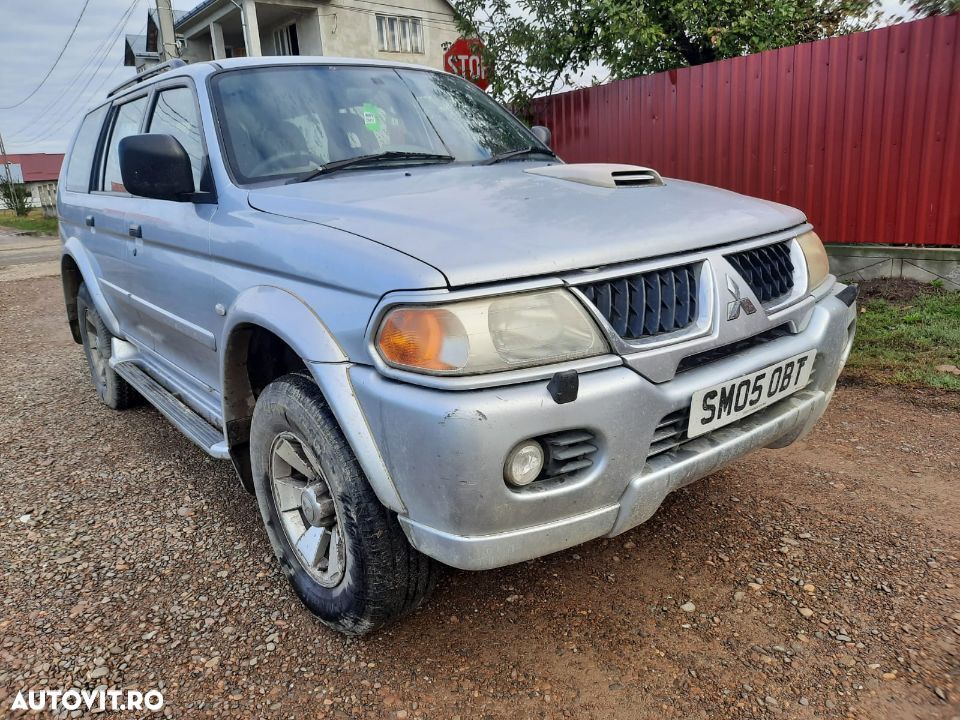 galerie admisie evacuare motoras stergator pompa abs servodirectie frana tulumba pompa inalte Mitsubishi Pajero Shogun Sport motor 2.5td 115cp 4d56-t dezmembrez dezmembrari - 2