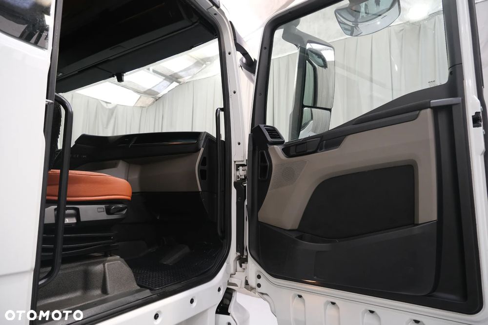 MAN TGX - 25