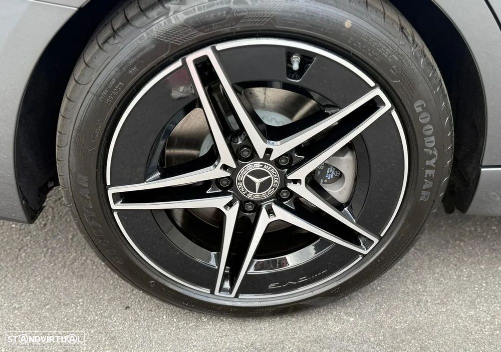 Mercedes-Benz C 300 de AMG Line - 21