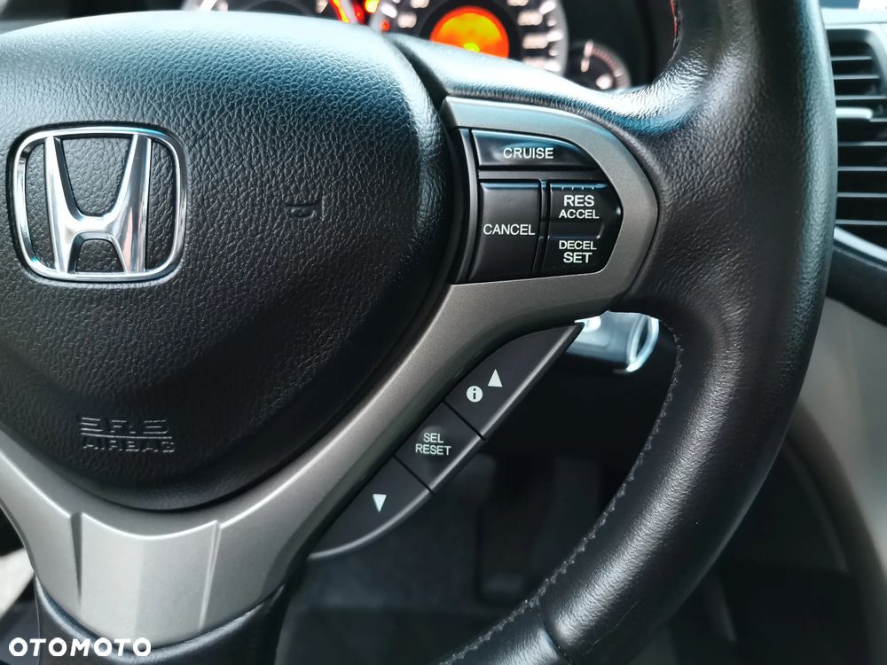 Honda Accord 2.0 Elegance - 32