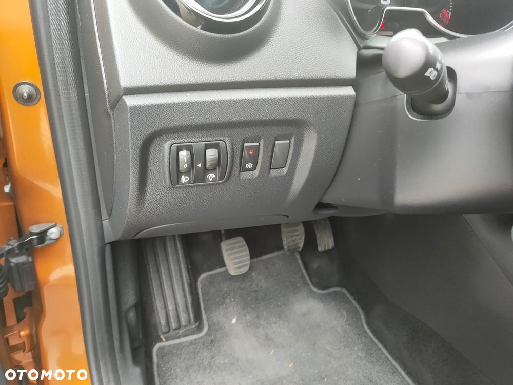 Renault Captur 1.3 Energy TCe FAP Limited - 18