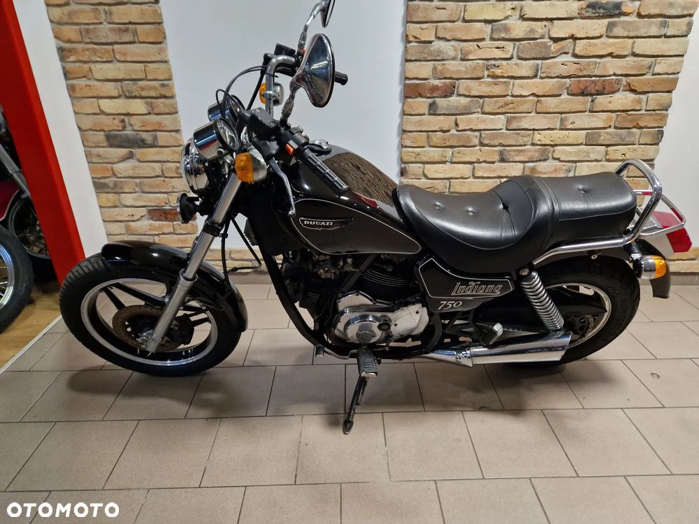 Ducati 750 - 37