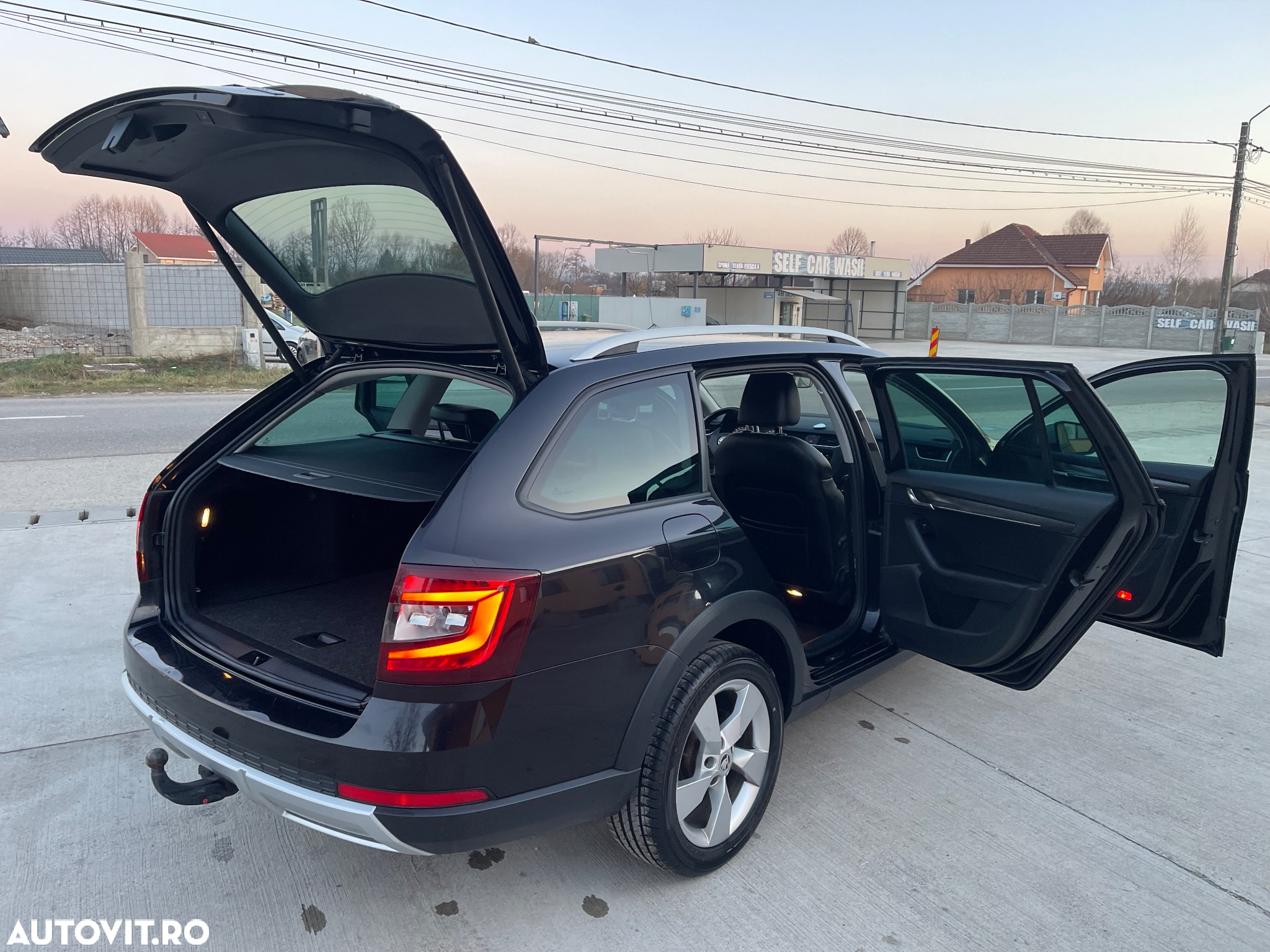 Skoda Octavia 2.0 TDI 4x4 DSG Scout - 25