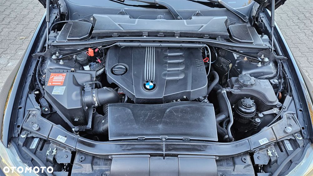 BMW Seria 3 320d xDrive - 19