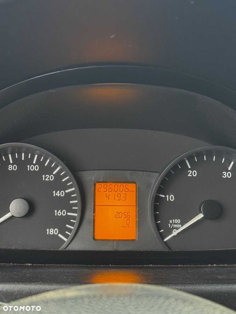 Mercedes-Benz Sprinter 906.213 - 11