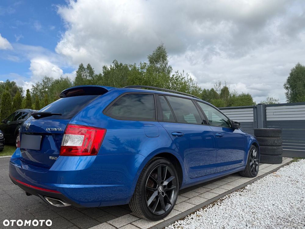 Skoda Octavia 2.0 TDI DSG RS - 39