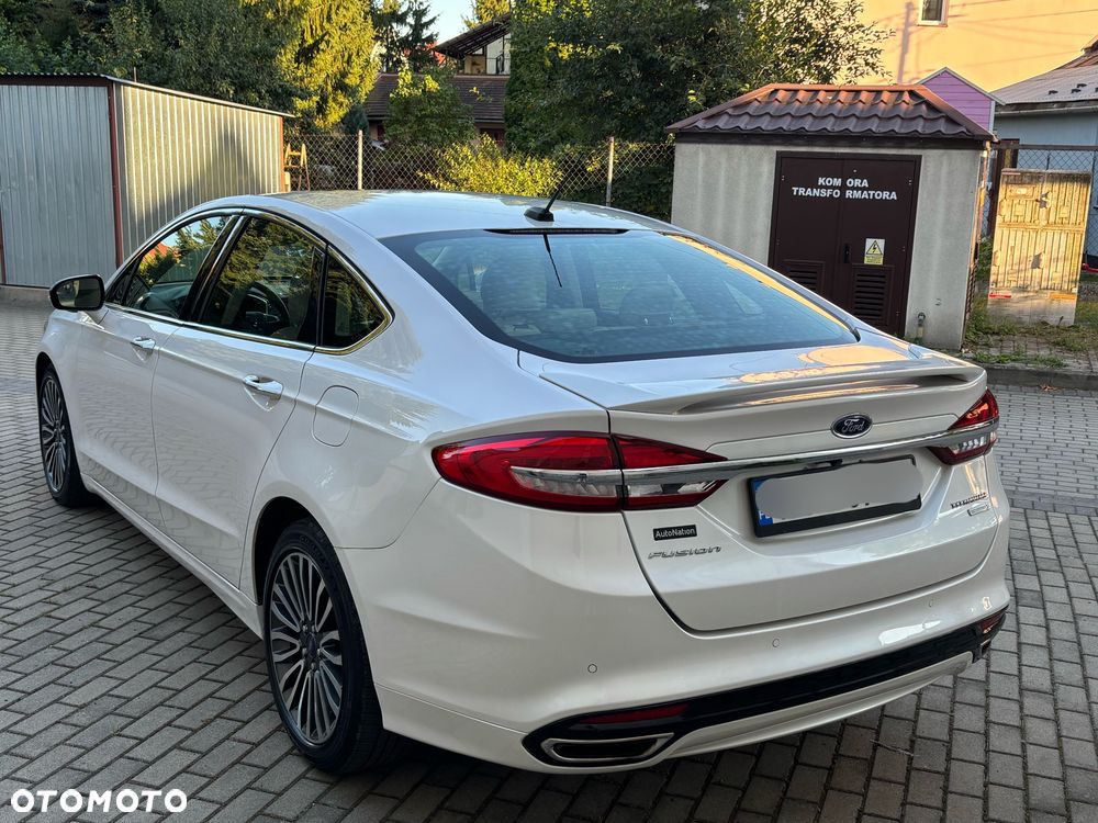 Ford Fusion 2.0 EcoBoost Titanium - 3