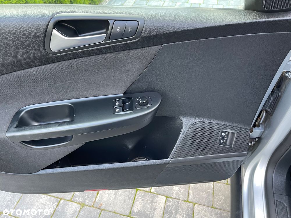 Volkswagen Passat - 18