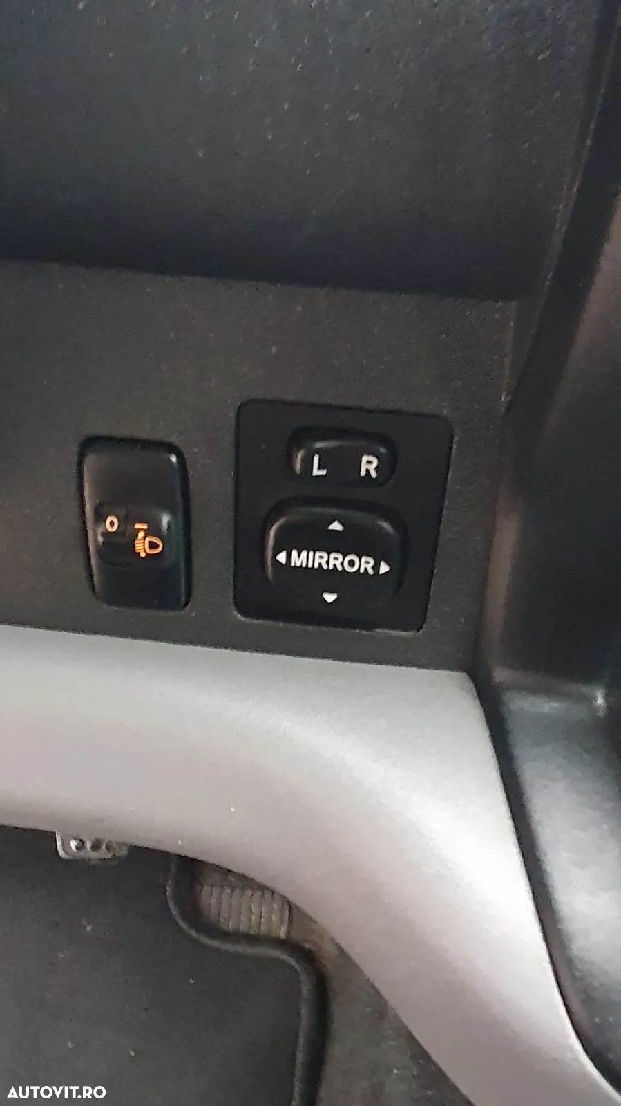 Daihatsu Sirion 1.0 - 16