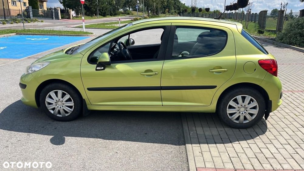 Peugeot 207 - 2