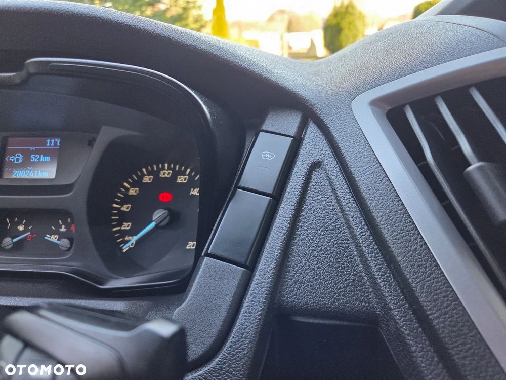 Ford Transit - 23