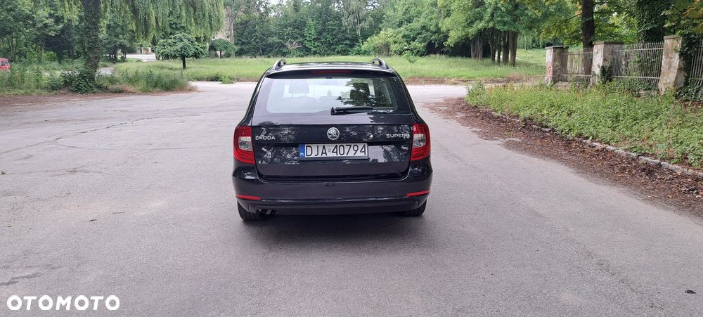 Skoda Superb 1.6 TDI Active Greenline - 8