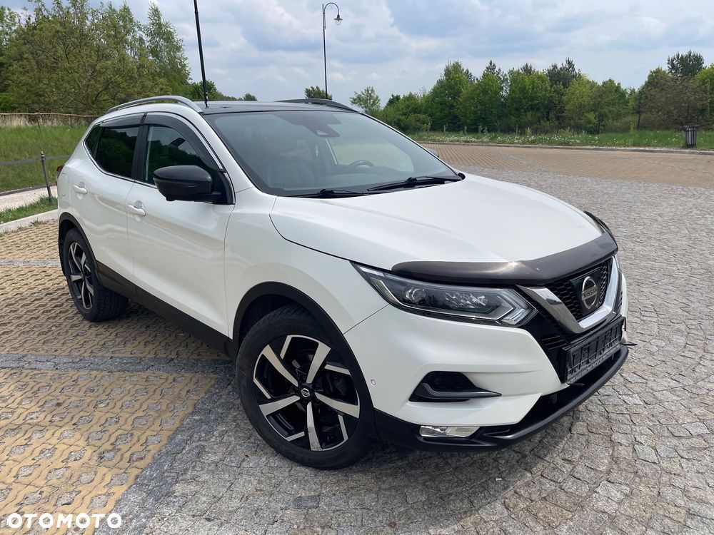 Nissan Qashqai 1.6 dCi Xtronic TEKNA+ - 22