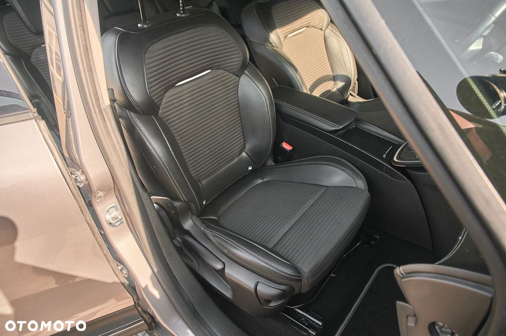 Renault Grand Scenic - 20