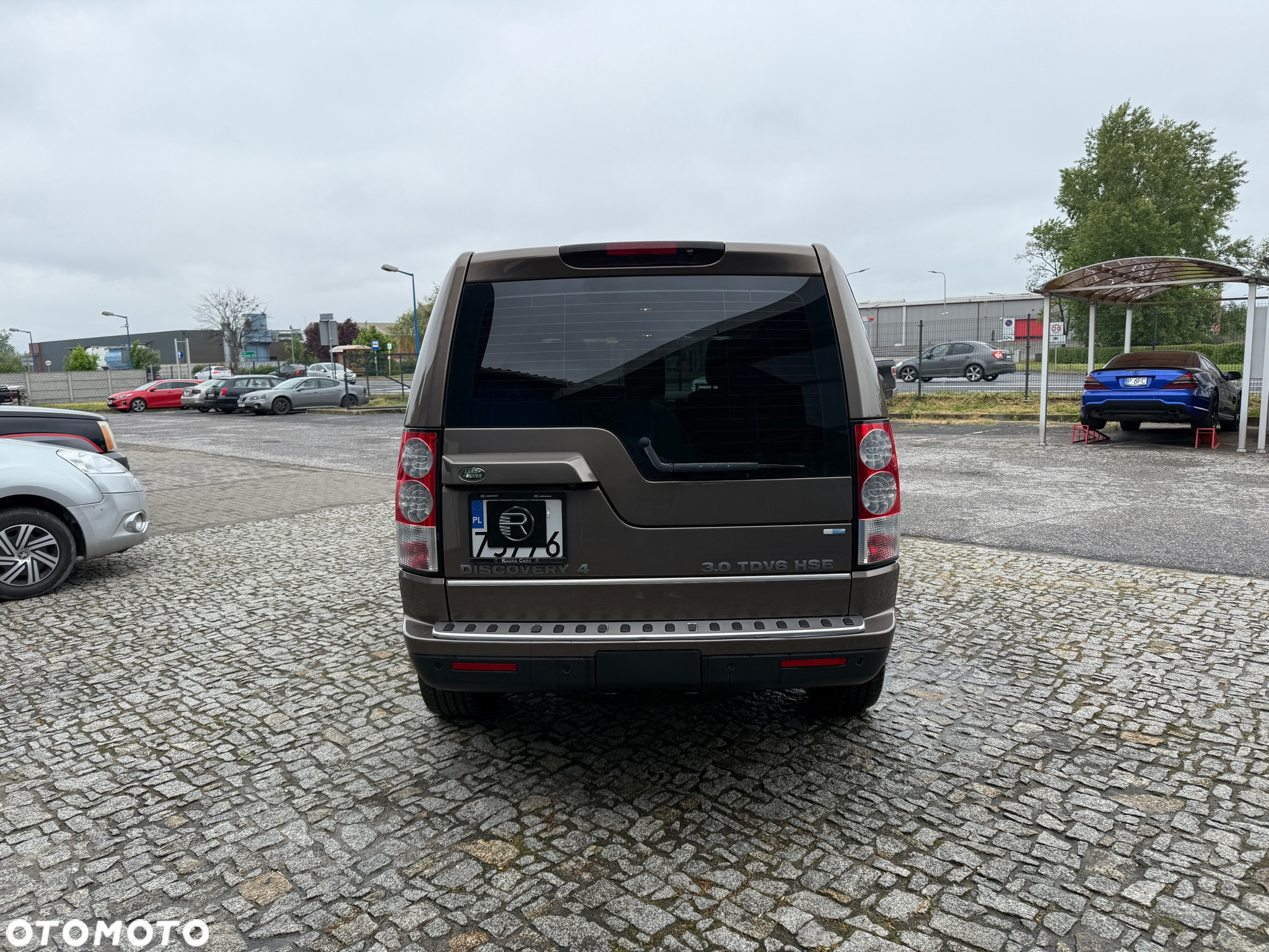 Land Rover Discovery IV 3.0D V6 HSE - 7