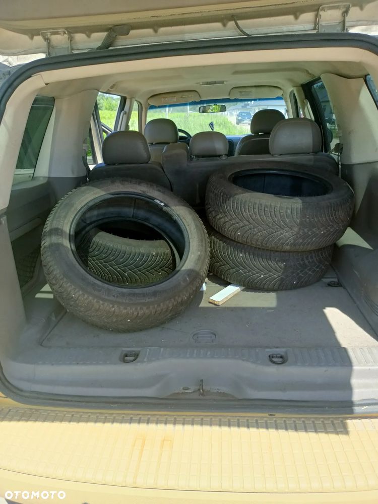 Ford Explorer - 5