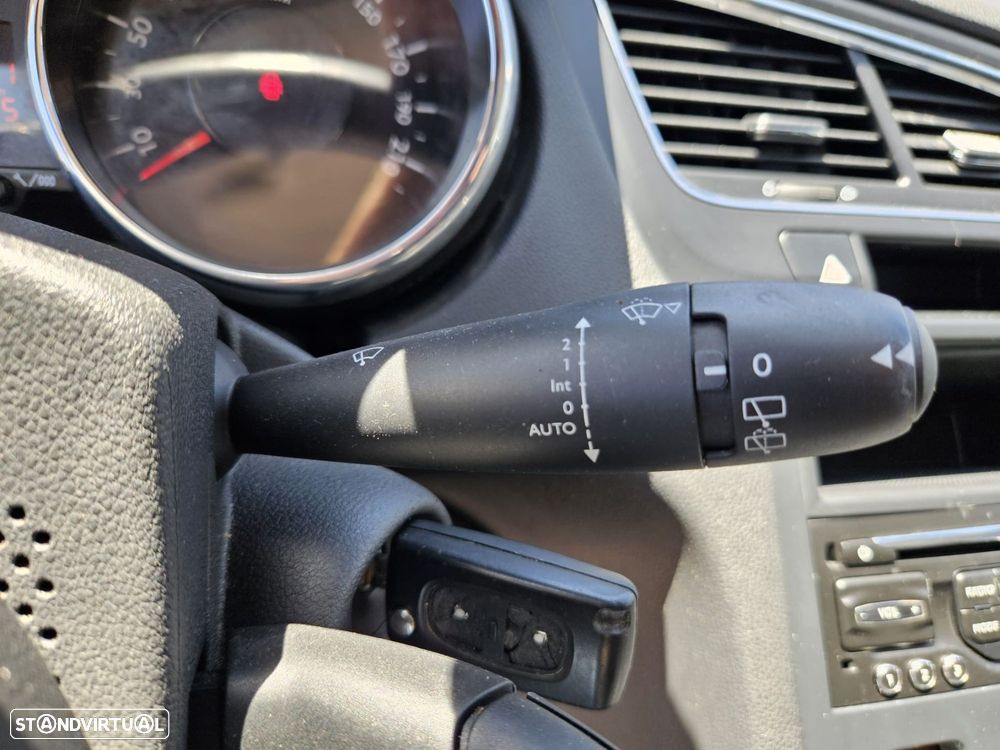 Peugeot 5008 1.6 BlueHDi Style - 34