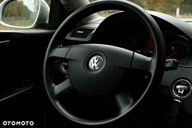 Volkswagen Passat 2.0 TDI Comfortline - 20
