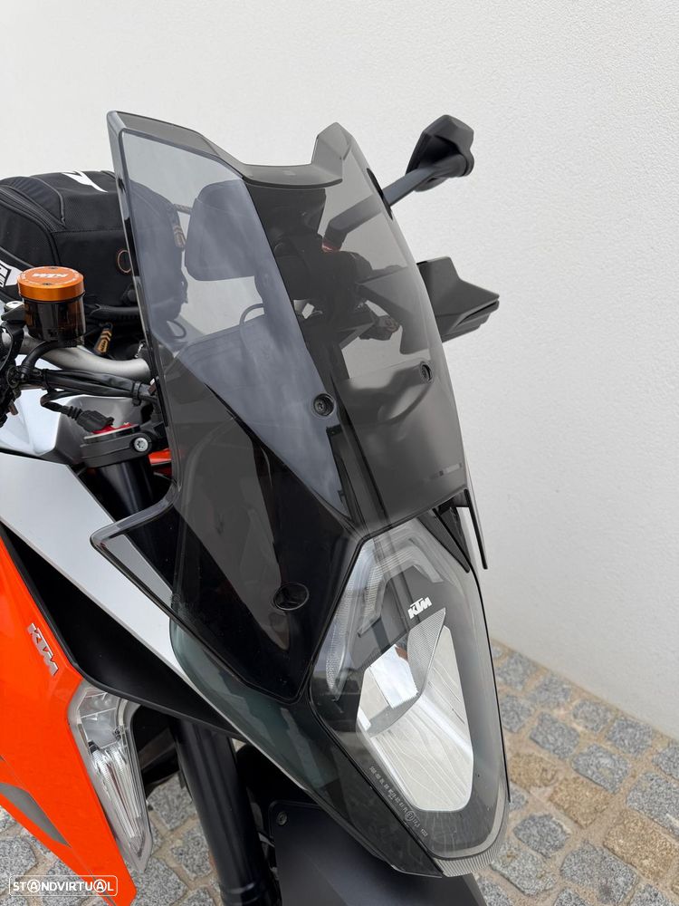 KTM Superduke 1290 SUPER DUKE GT - 21