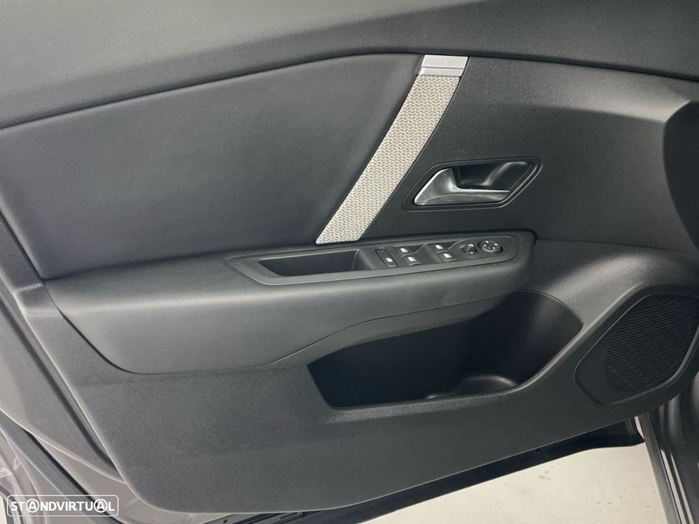 Citroën C4 1.2 PureTech Shine - 17