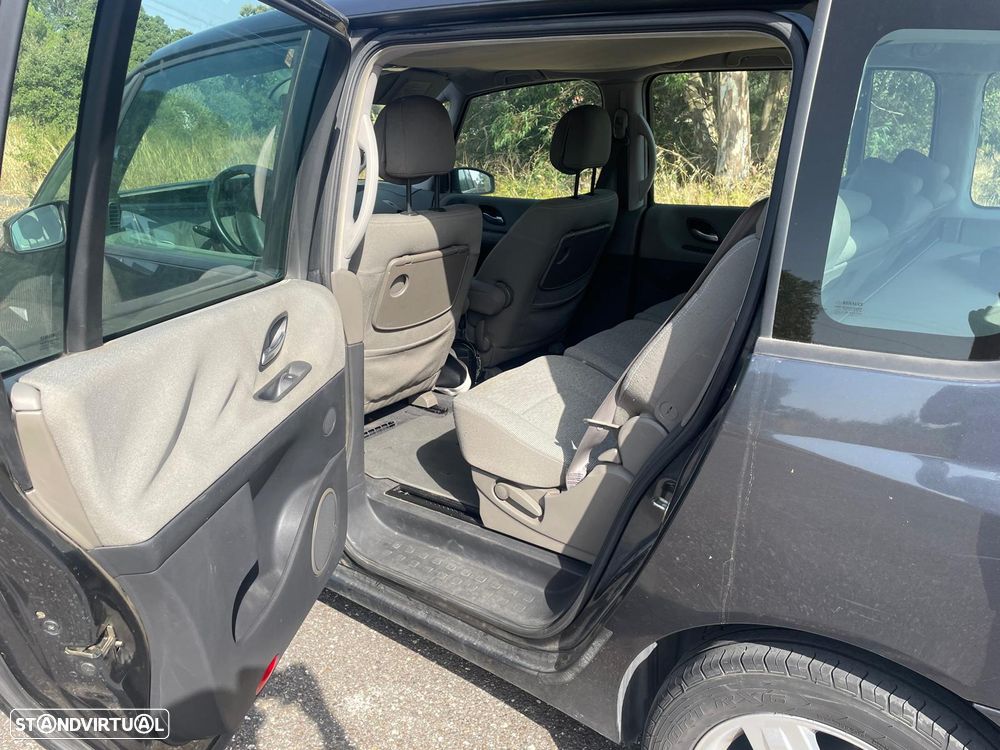 Renault Espace 1.9 dCi Confort 5L - 9