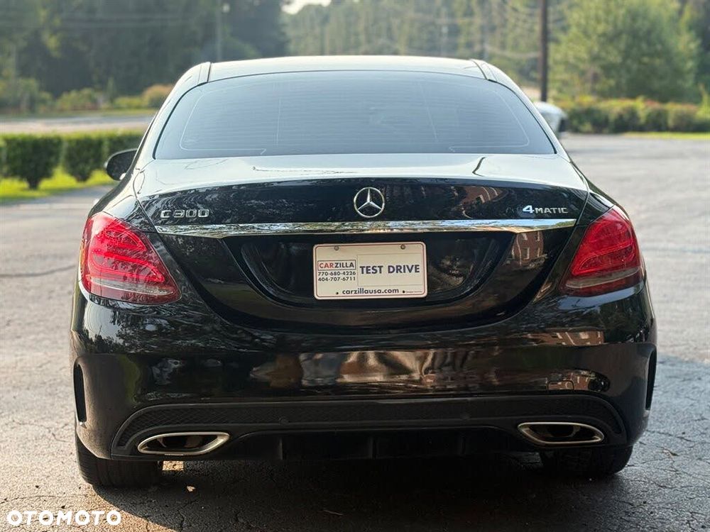 Mercedes-Benz Klasa C 300 9G-TRONIC - 9