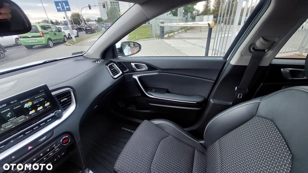 Kia XCeed 1.6 T-GDI L Business Line - 12