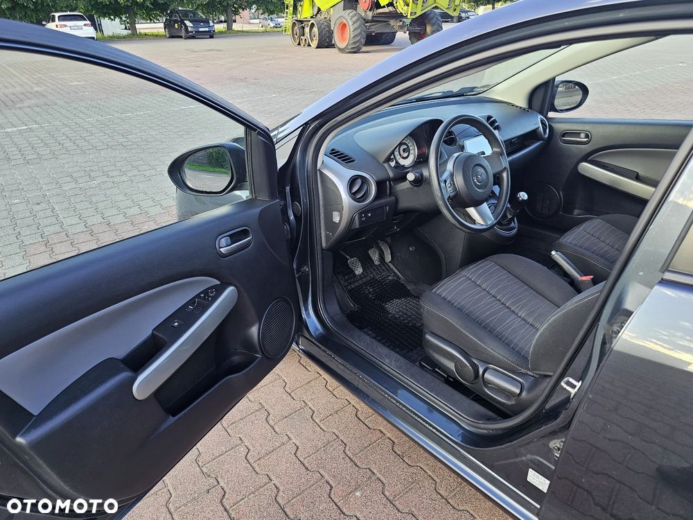 Mazda 2 - 9