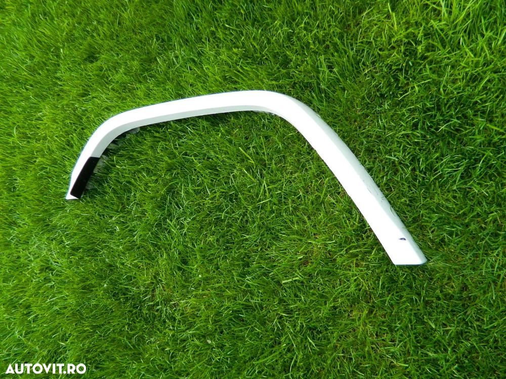 Bandou ornament aripa dreapta spate Mercedes W463 AMG cod A4638805803 - 1