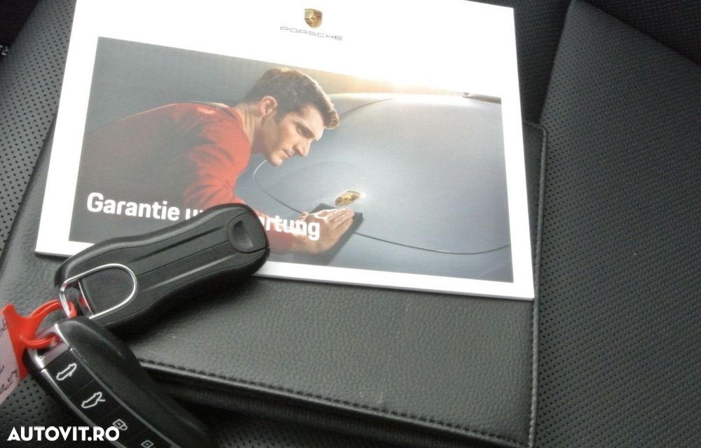 Porsche 992 - 17