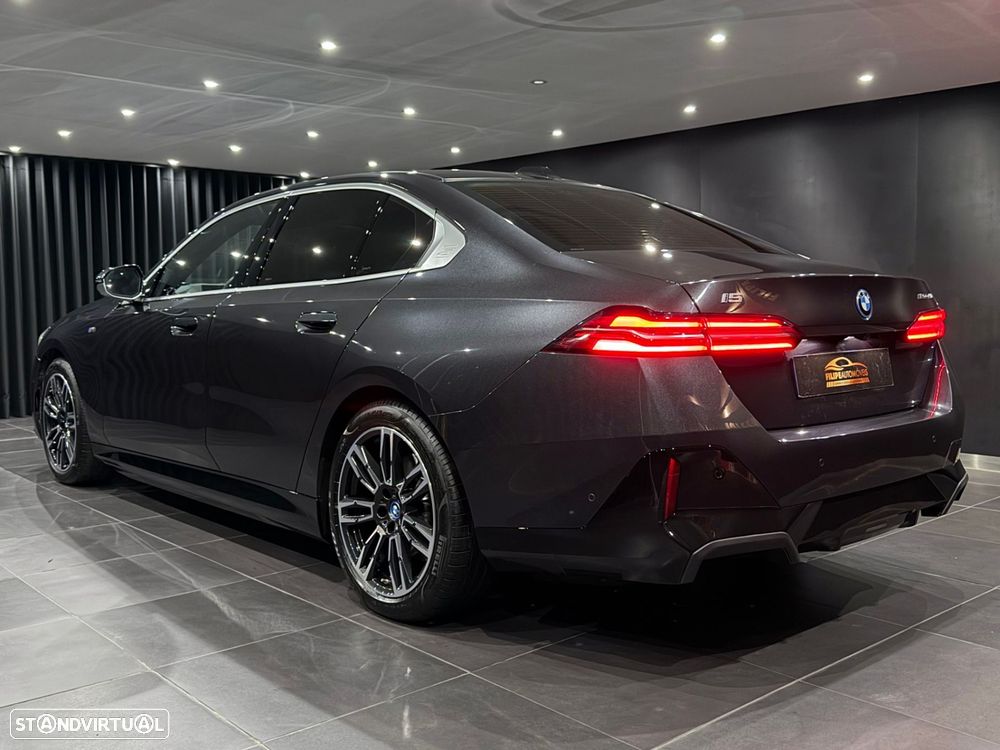 BMW i5 eDrive40 Pack Desportivo M - 6