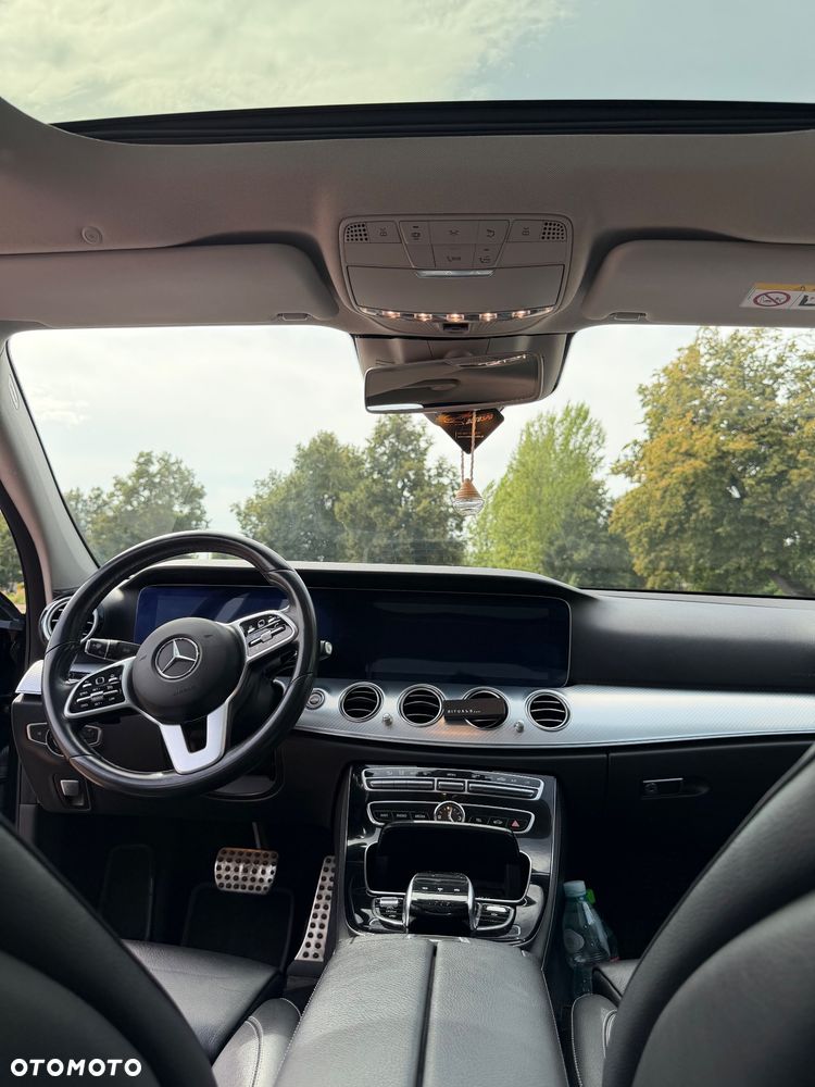 Mercedes-Benz Klasa E 220 d 9G-TRONIC AMG Line - 17