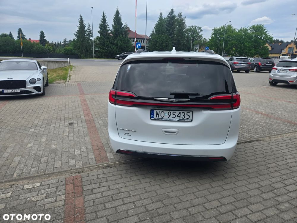 Chrysler Pacifica - 6
